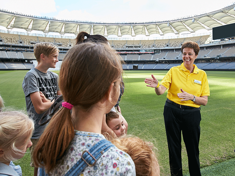 Stadium-Tours-Reopening-800x600